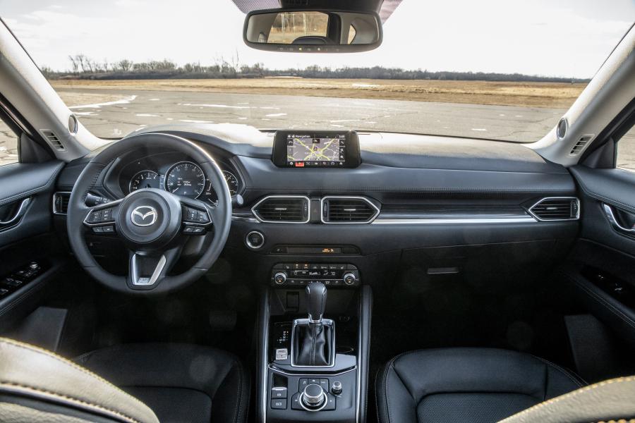 Торпедо Mazda CX-5 2017 года  (NA) (фото 58 из 59)